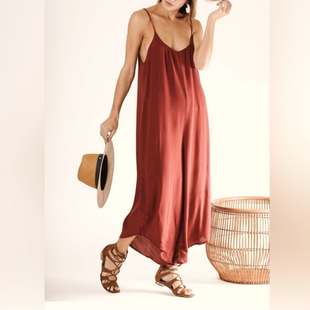 Ava Sky Jumper in beautiful dusty rose color. Worn once. Size S.